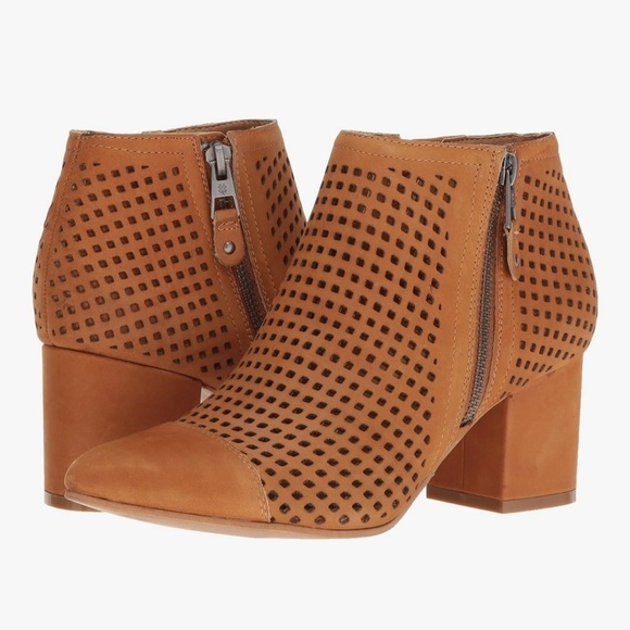 Lucky Brand Shoes - Lucky Brand Jakelyn Bootie in Cafe Size 9